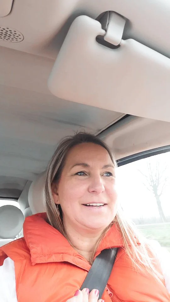 Muss ich zu einem Aufstellungstermin eigentlich meine gesamte Familie motivieren und mitbringen?

#fragenundantworten #familienaufstellung #aufstellung #bettinatepasse