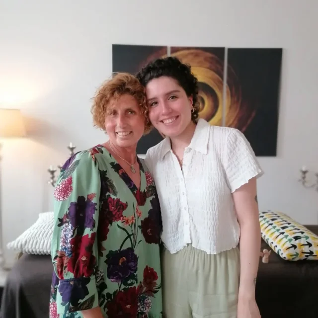 Heute morgen hat die liebe @guadascancerdiary ihren Gewinn mit ihrer zauberhaften Mama eingelöst.
Es war mir eine Freude.

Ihr seid wunderbar 💜💜

#praxistime #freundinnenzeit👭 #qualitytime #energiearbeit #wellnessfuerdieseele